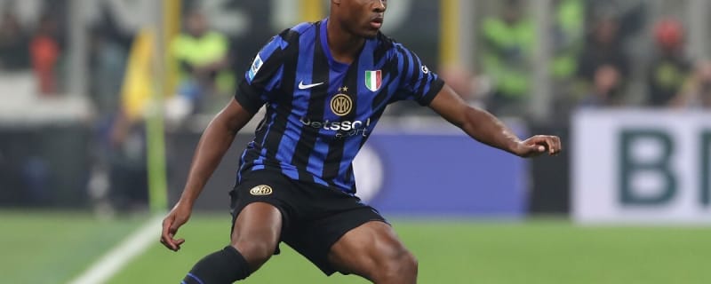 Liverpool make contact over late January move for 29-year-old wide man amid injury crisis