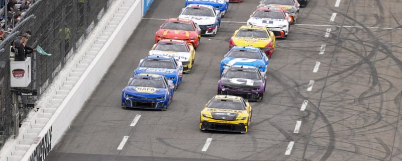 Elton Sawyer warns NASCAR Cup drivers to avoid talking about points, playoff position ahead of Martinsville