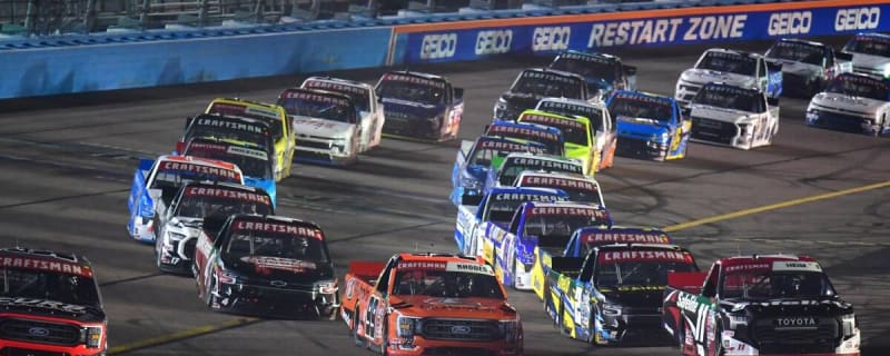 NASCAR drops red flag on Truck Series race at North Wilkesboro Speedway due to lightning