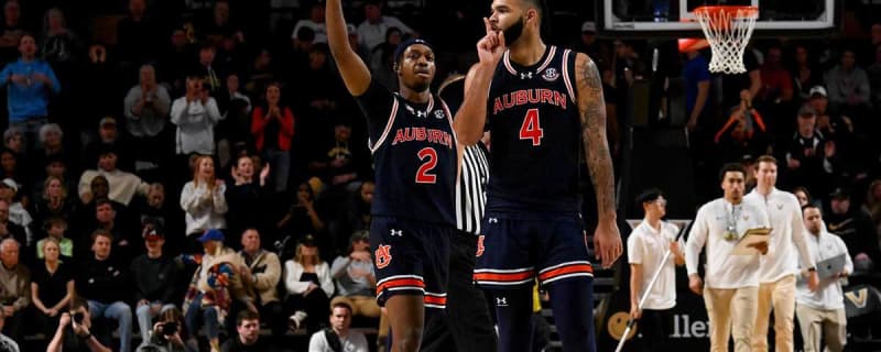 Auburn basketball’s Johni Broome makes injury admission ahead of Alabama clash