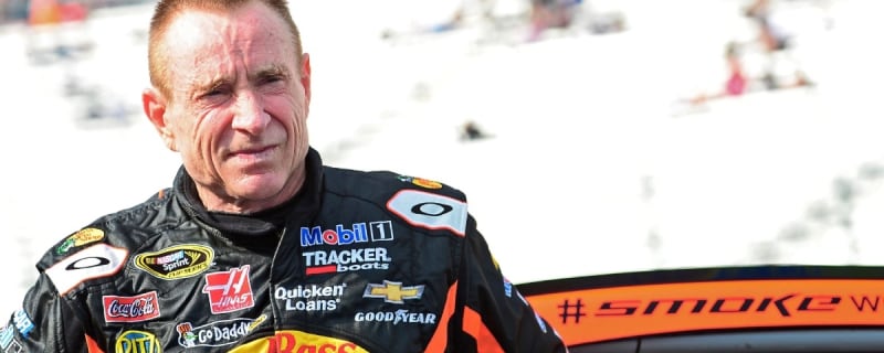 Mark Martin reacts to ‘stupid redneck’ comments from NASCAR lawsuit
