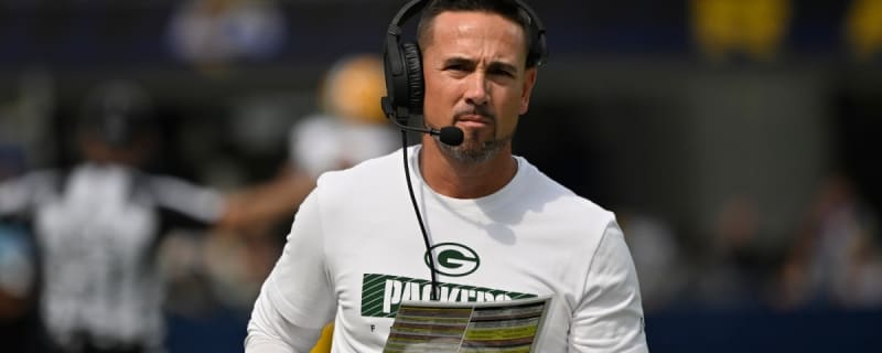 Matt LaFleur, Ben Johnson exchange brisk handshake after Bears beat Packers in NFL playoff