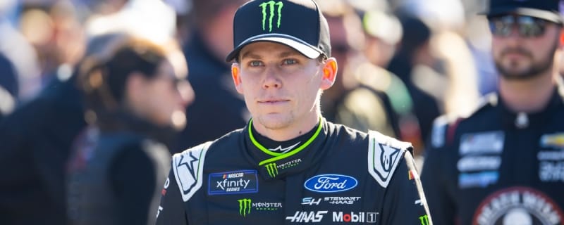 Riley Herbst celebrates Baja 1000 championship with family race team