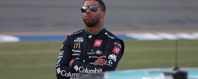 Bubba Wallace caught in wreck with Austin Cindric, Michael McDowell at Kansas