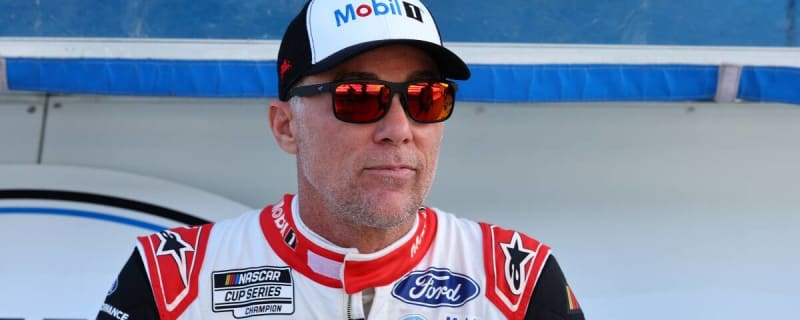 Kevin Harvick makes prediction for winner at Darlington, immediately catches flack