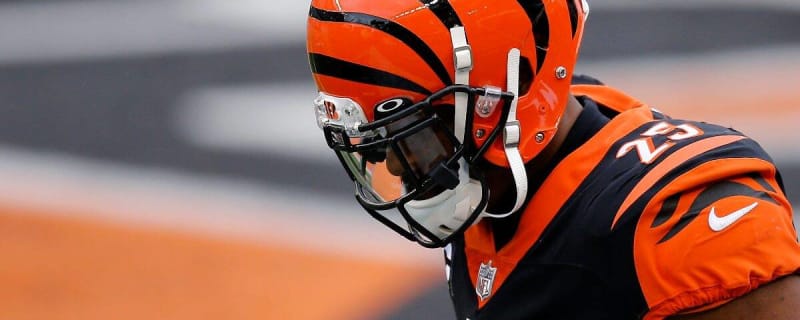 Former NFL RB Giovani Bernard announces death of newborn son