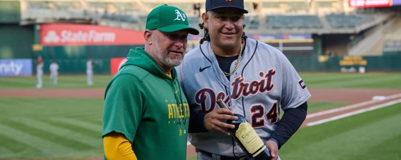 Detroit Tigers Gift Miguel Cabrera Cleats Made of Baseballs From Milestone  Moments - Fastball