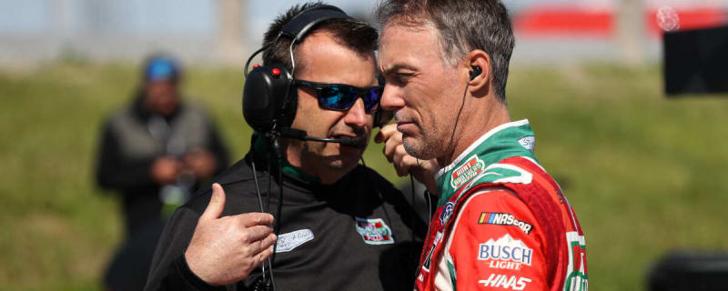 Kevin Harvick: ‘I would be alarmed if I was still in that Ford camp’