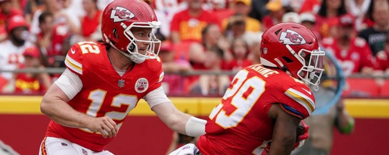 Chiefs re-sign QB Chris Oladokun to the practice squad