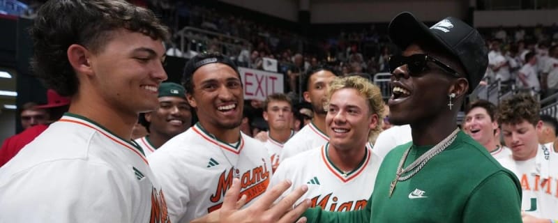 Watch: #22 Miami Baseball Defeats Penn State 3-2 on Walk-Off Homer