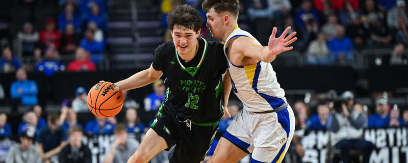 Kansas, Kentucky among many schools pursuing star guard in transfer portal