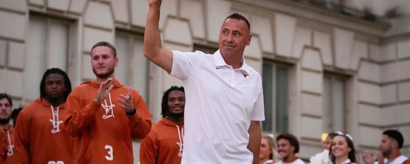 Texas football legend narrates hype video ahead of Red River Rivalry vs. Oklahoma