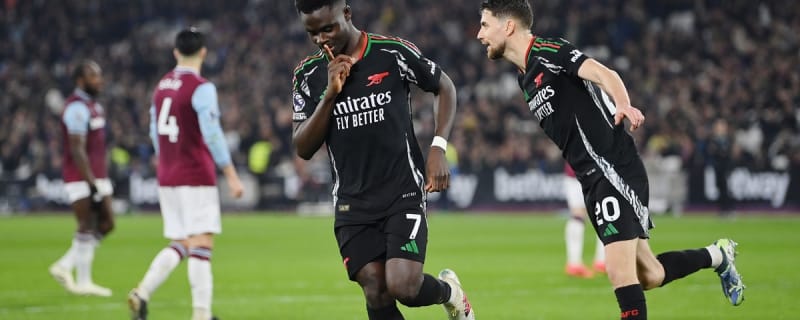 Darren Bent includes Arsenal man in top five Premier League players right now