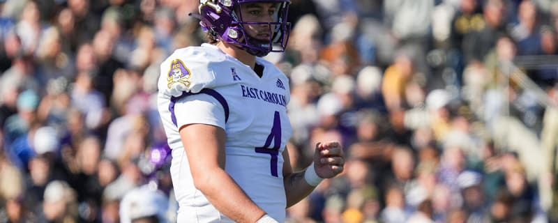 East Carolina football makes big Week 9 QB decision after firing Mike Houston