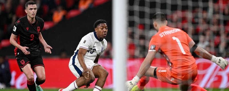 Thomas Tuchel sends a warning to Arsenal man over his England place