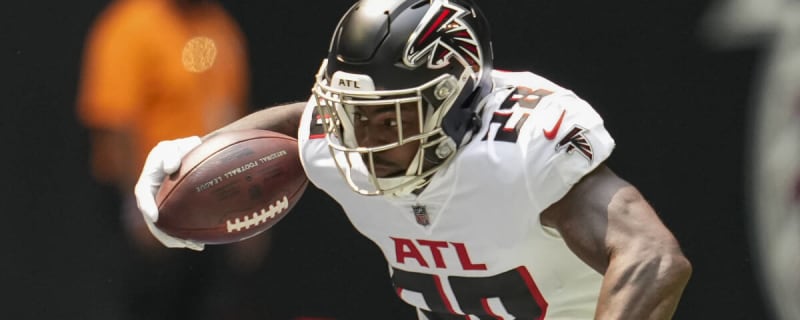 Falcons Ex Davis Celebrates Birthday, Announces Retirement