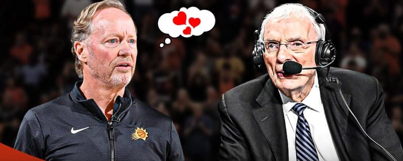 Suns’ Mike Budenholzer gives Hubie Brown his flowers after final broadcast