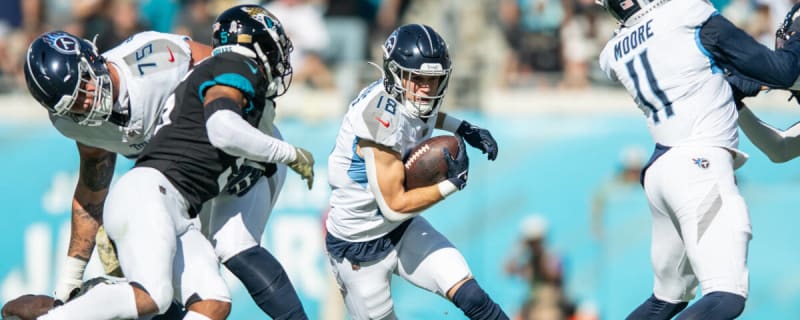 Titans make very surprising change at wide receiver