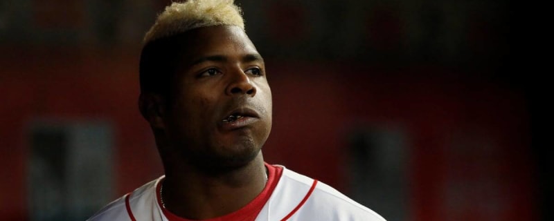 Former Cincinnati Reds outfielder Yasiel Puig signs $1M deal with KBO