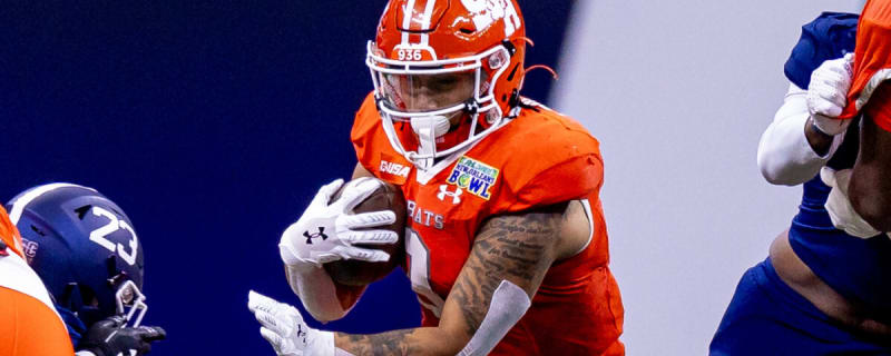 2,500-Yard Running Back Transferring to AAC Program