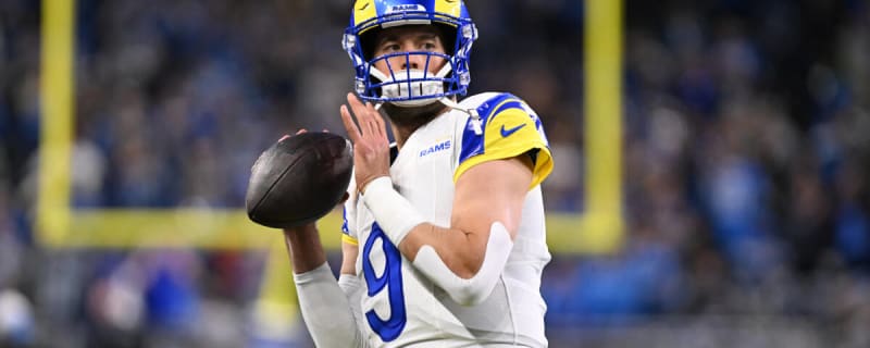 Watch: Matthew Stafford Throws Crazy No-Look Pass to Davis Allen