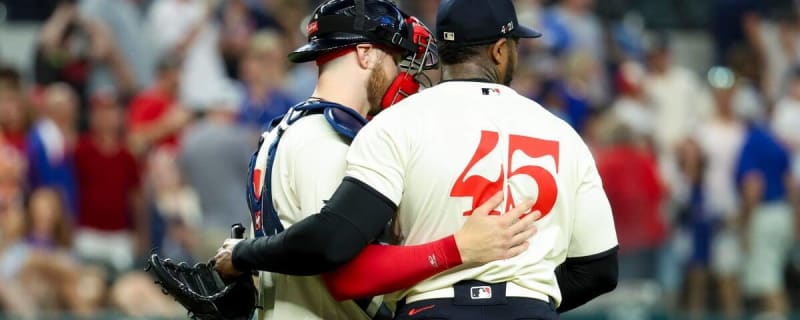 Rangers flamethrower Aroldis Chapman delivers 103 mph pitch!