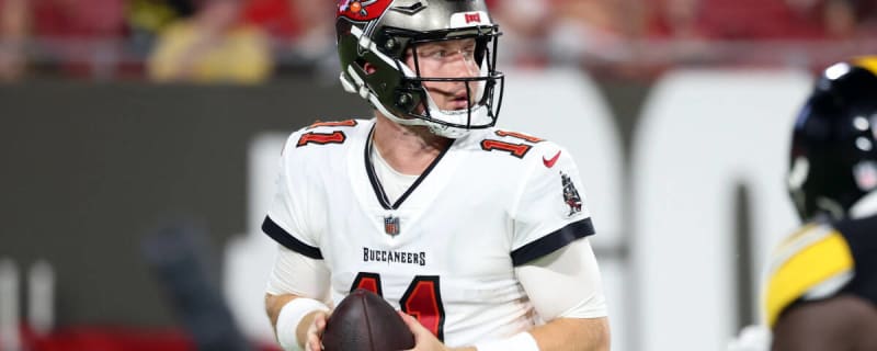 Tampa Bay Buccaneers Sign Quarterback to Active 53-Man Roster