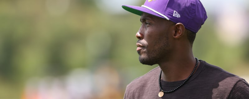 $52 Million Pro Bowler Puts Pressures on Vikings