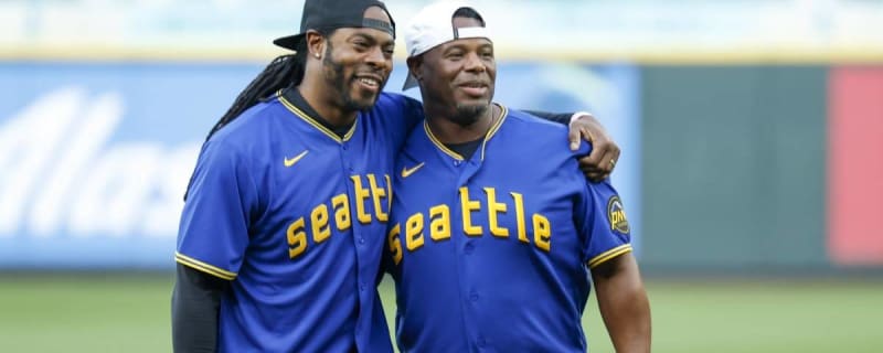 Ken Griffey Jr. worked as a photographer at Lionel Messi MLS match