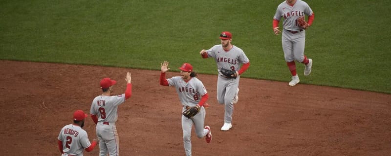 9TH INNING HEROICS! Cristian Pache goes yard to give Phillies the