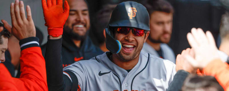 Conforto hits clutch HR in 8th, Giants rally past Royals 3-1