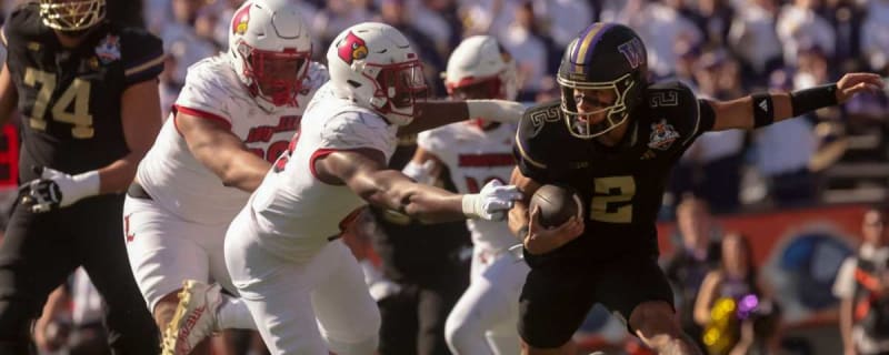 Sun Bowl: Williams Jr.&#39;s 3 TDs Key UW to 21-21 Halftime Tie vs Louisville