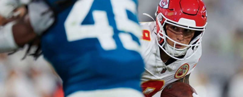 Jaguars sign former Chiefs RB and Welsh rugby star Louis Rees-Zammit to practice squad