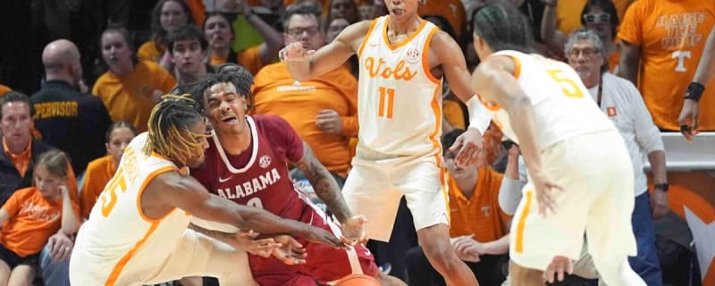 Former Alabama Coach Makes Bold March Madness Prediction