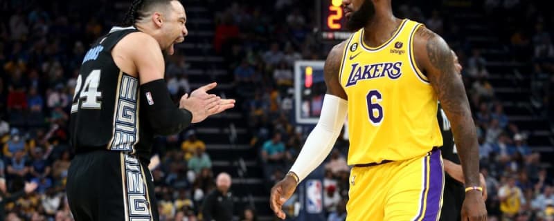 New-look LA Lakers battle defensively deficient Golden State Warriors