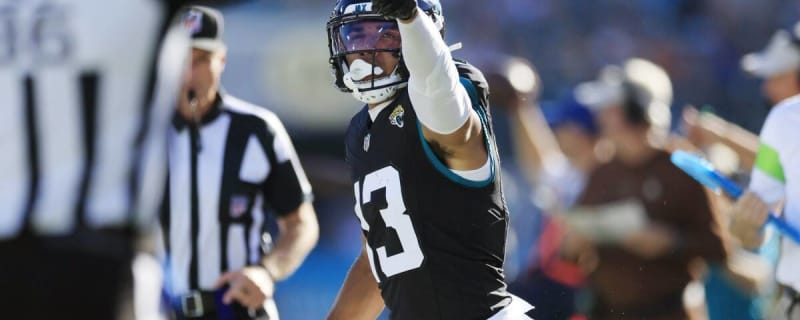 Jaguars vs. Bengals: Christian Kirk, Tre Herndon Exit With Injuries