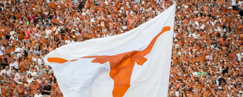 Texas' Top 2025 Recruit Reacts to Coaching Change