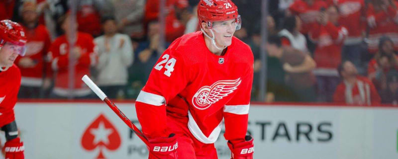 Sharks acquire Klim Kostin from Red Wings for Radim Simek, seventh-round pick