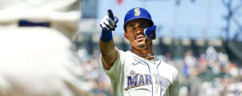 Julio Rodriguez's dad lets tears flow after son makes Mariners Opening Day  roster