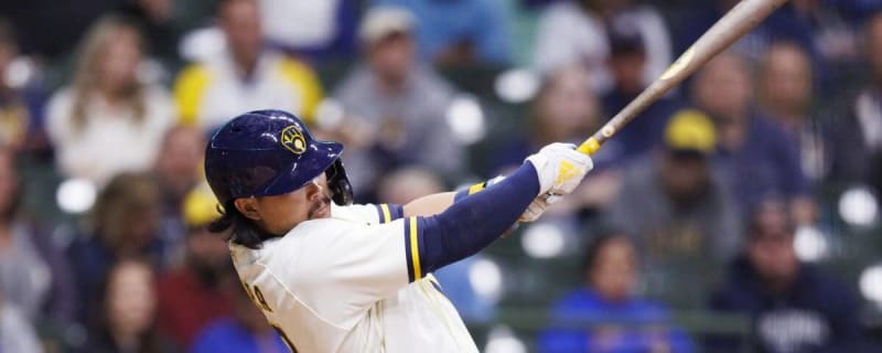 Brewers sign Voit, designate Hiura for assignment Wisconsin News