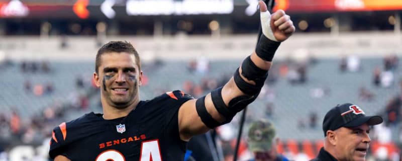 Bengals fans honor Sam Hubbard the best way possible just days after his retirement