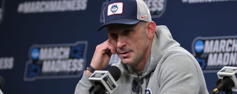 UConn&#39;s Dan Hurley Had Subtle Reaction After EA Sports Announces College Basketball Return