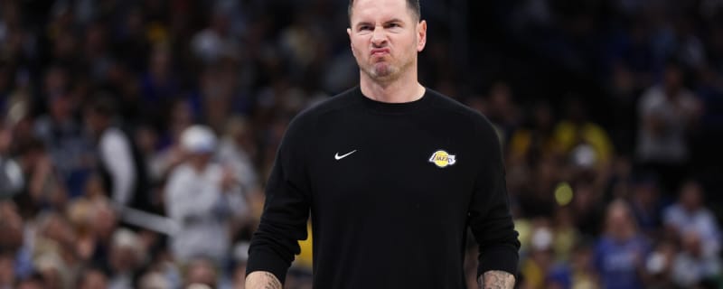 J.J. Redick Called Out For 'Immature' Behavior On Lakers' Bench
