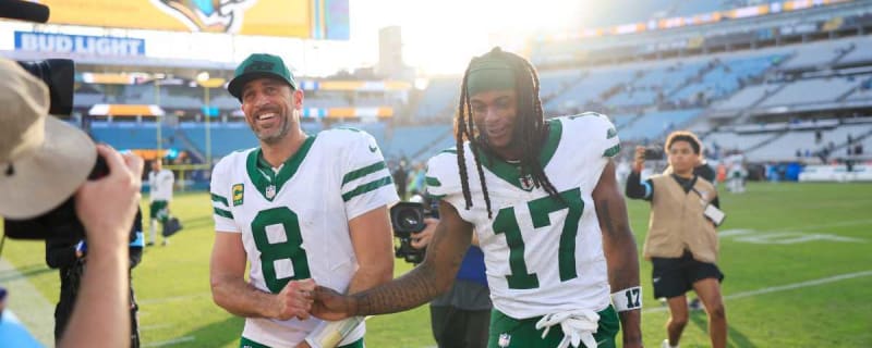 Davante Adams Compares Aaron Rodgers and Matthew Stafford
