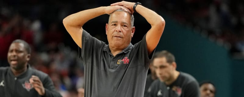 Houston&#39;s Kelvin Sampson Gets Major Roster News on Wednesday