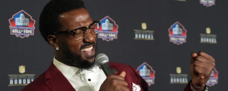 Watch: Former Rebels LB Patrick Willis Finds Out Hall Of Fame News