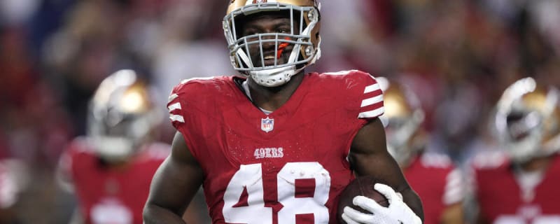 Former 49ers Linebacker Signs With the Eagles