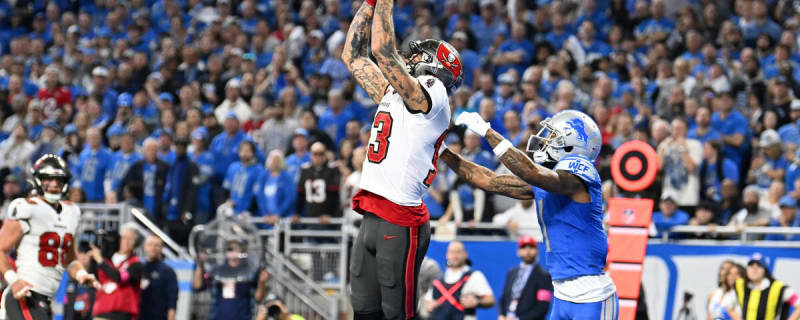 Mike Evans Re-signs With Bucs; Jets Switching Receiver Target?