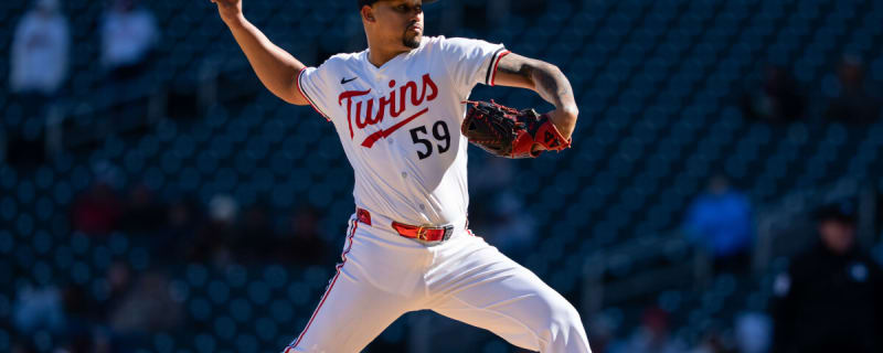 Twins Send Clear Message to Jhoan Duran After MLB News