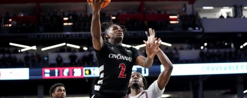 Cincinnati Three Man Weave: Bearcats Lose 67-62 to No. 5 Houston